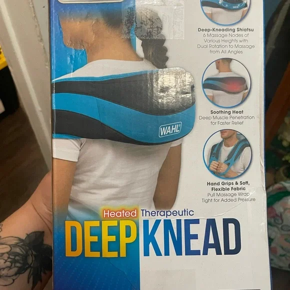 Wahl Blue and Black Deep Knead Massage Wrap